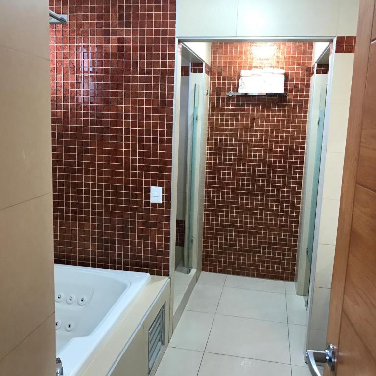 Hostalia Hotel Expo & Business Class - Junior Suite - 16