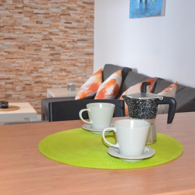 HOLIDAY APARTMENT PUERTA DEL SOL - One-Bedroom Apartment - 4