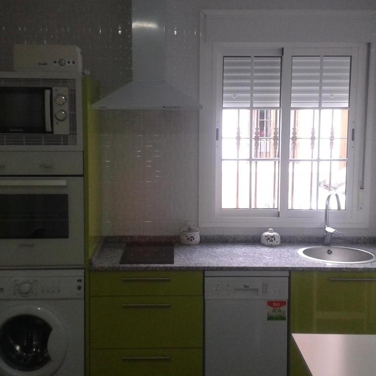 Apartamento Ronda Norte - Apartamento Estándar - 2