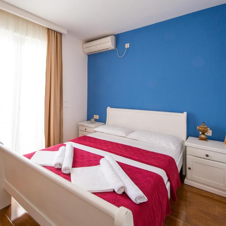 Villa DiEden - Dvokrevetna Soba sa Bračnim Krevetom i Balkonom - 15