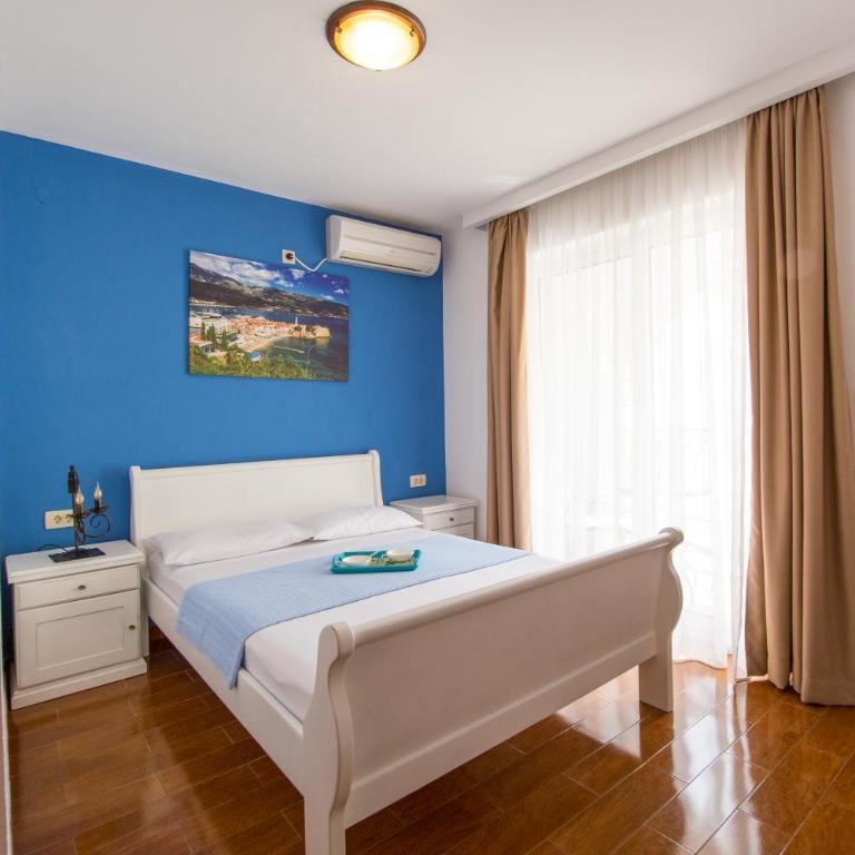 Villa DiEden - Dvokrevetna Soba sa Bračnim Krevetom i Balkonom - 7