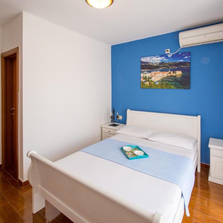 Villa DiEden - Dvokrevetna Soba sa Bračnim Krevetom i Balkonom - 12