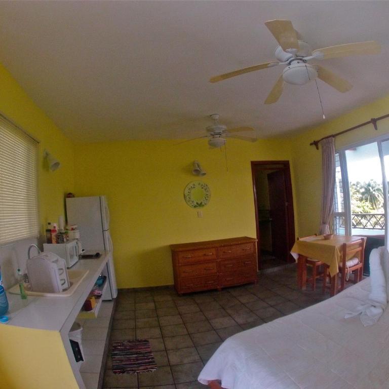Sea Hawk Suites - Studio - 5