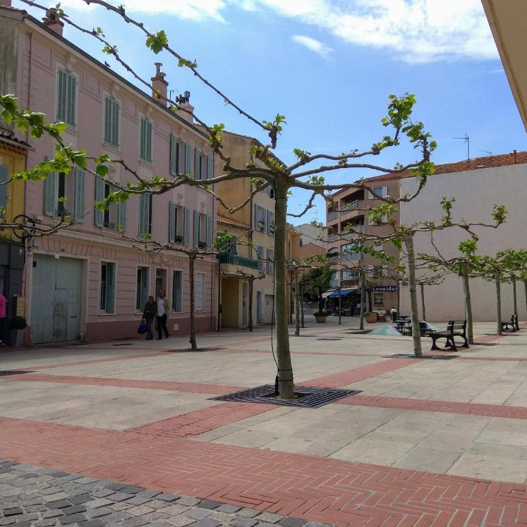 Hyper Centre Sanary 3 chambres parking balcon clim wifi - Appartement avec Balcon - 21