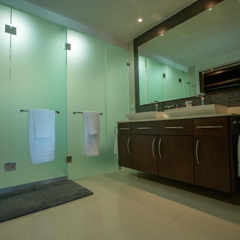Casa Azul With Private Pool Condo - Two-Bedroom Apartment - 15