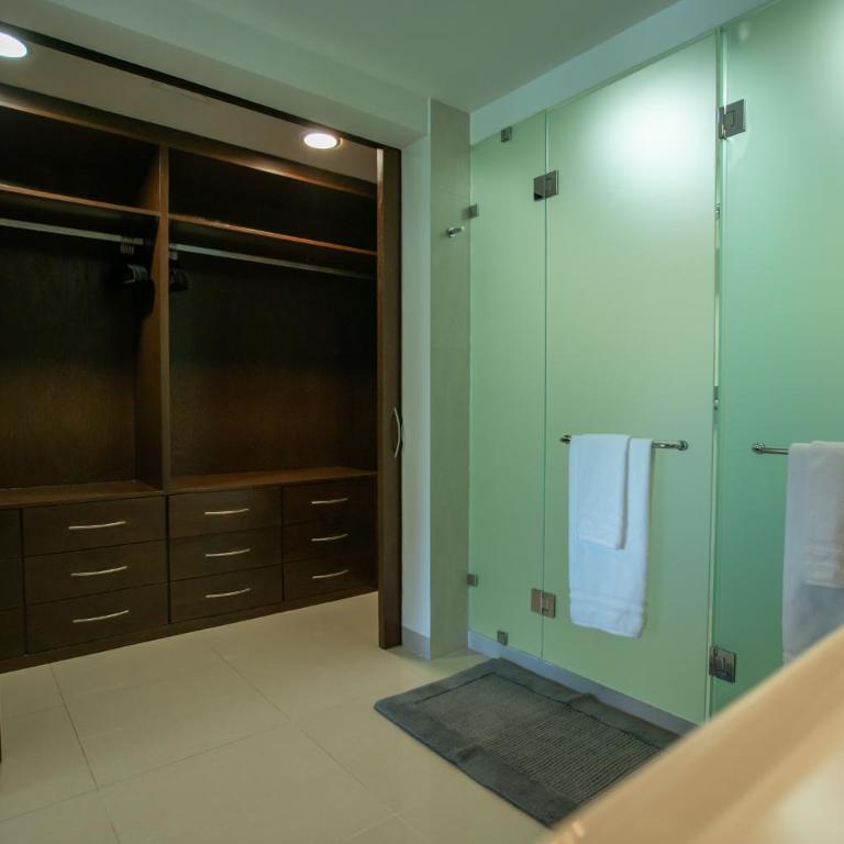 Casa Azul With Private Pool Condo - Two-Bedroom Apartment - 16