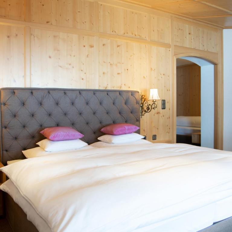 Pension Alpenfluh - Großes Doppelzimmer - 1