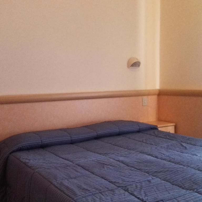 Residence La Carruba - Appartamento con 2 Camere da Letto, Balcone e Vista mare - 6