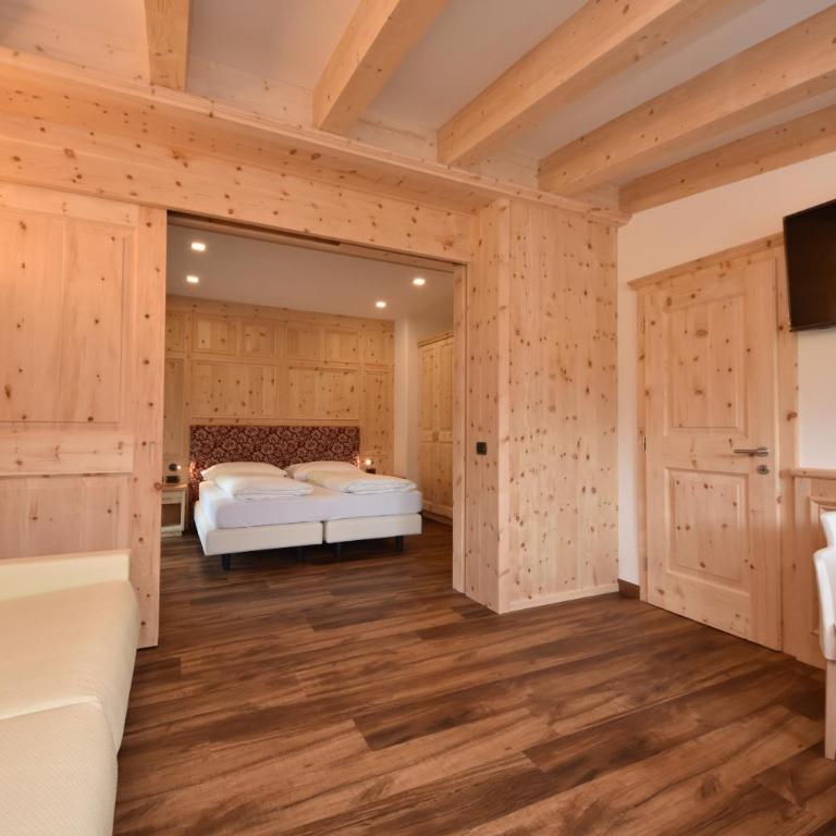 Belvedere Dolomites Flower Hotel - Suite con Vista Montagna - 5