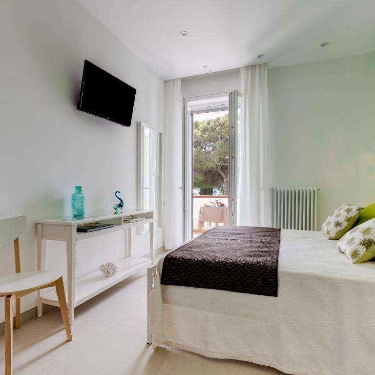 B&B Rocamatura - Adults only - Camera Matrimoniale Deluxe con Balcone - 2