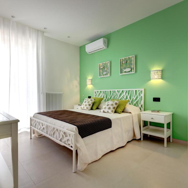 B&B Rocamatura - Adults only - Camera Matrimoniale Deluxe con Balcone - 1