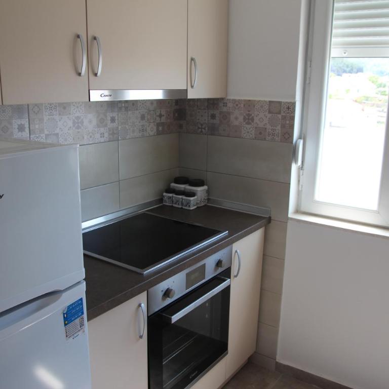 Sunny apartment with a view - Apartman sa Terasom - 13