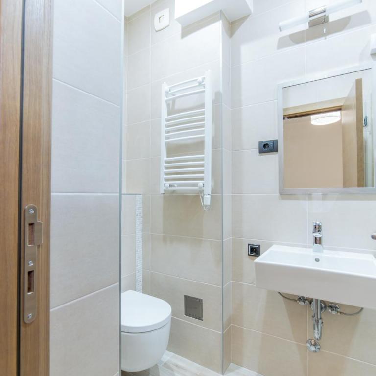 M House Belgrade Residences B&B - Economy Dvokrevetna Soba sa Bračnim Krevetom - 10