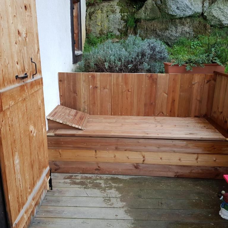 Gîte Bella Vita - Studio avec Baignoire Spa - 2