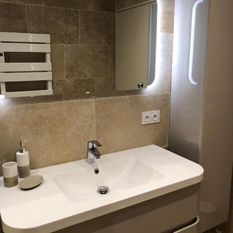 Green Escape Roquebrune ,Maison au cœur du golf 18 trous - Maison 1 Chambre - 16