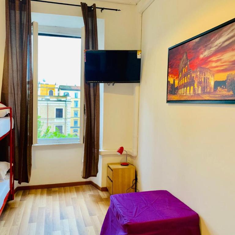 Comfort inn Rome Termini - Posto Letto in Dormitorio Femminile per 4 Persone - 13
