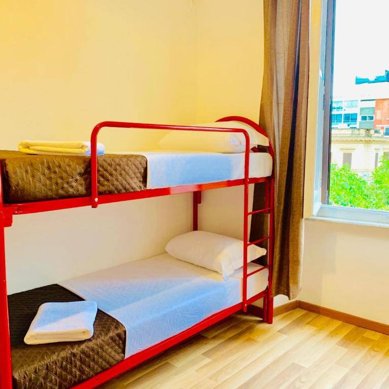 Comfort inn Rome Termini - Posto Letto in Dormitorio Femminile per 4 Persone - 14