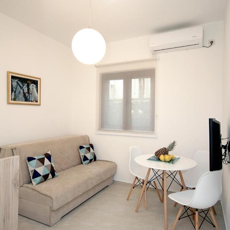 Apartments Ardura - One-Bedroom Apartment - 1