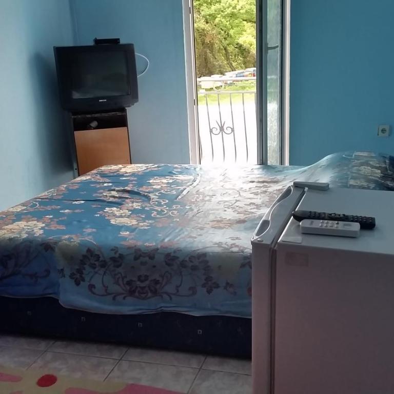 Guesthouse Ada - Triple Room with Sea View - 10