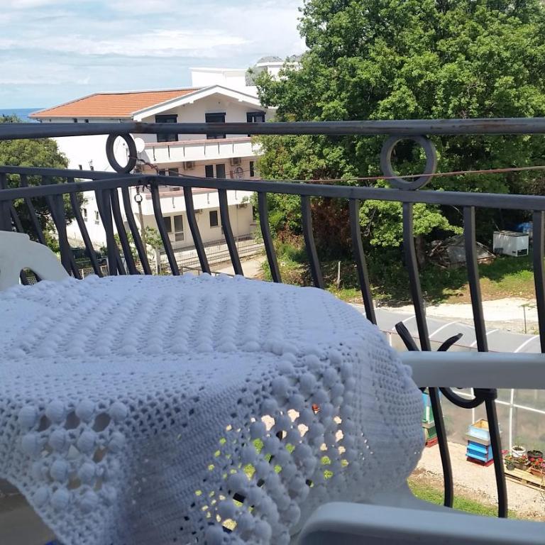 Guesthouse Ada - Family Room with Sea View - 11