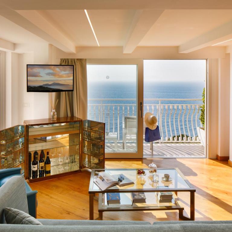 Villa Fiorella Art Hotel - Duplex Suite Fiorella - 7