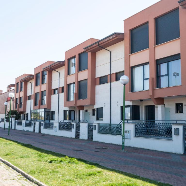 Tu hogar en Burgos - Casa - 1
