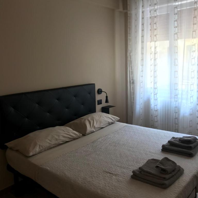 Riva Reno 4 Rooms - Camera Matrimoniale - 5