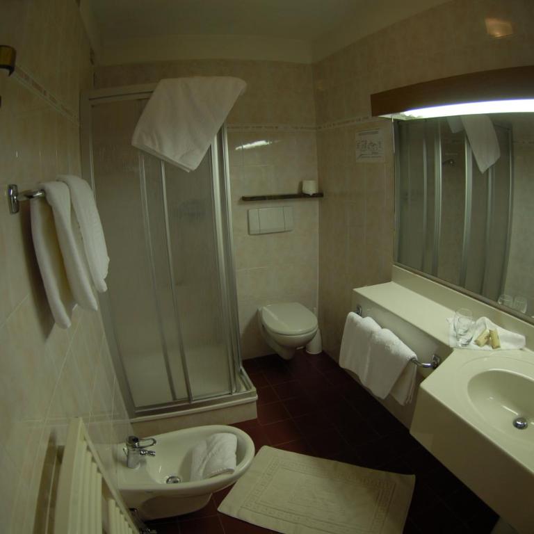 Hotel Catinaccio - Camera Familiare (2 Adulti + 2 Bambini) - 17