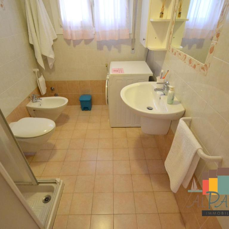 Villa Sofia - Three-Bedroom Apartment - 7