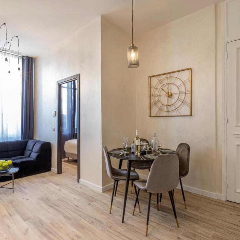 Résidence Montaigne - Luxurious - 350m Palais - LRA Cannes - FLAUBERT - Two-Bedroom Apartment with Terrace and inflatable jacuzzi - 6