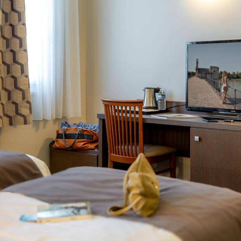 Kyriad Avignon - Palais des Papes - Chambre Quadruple - 3
