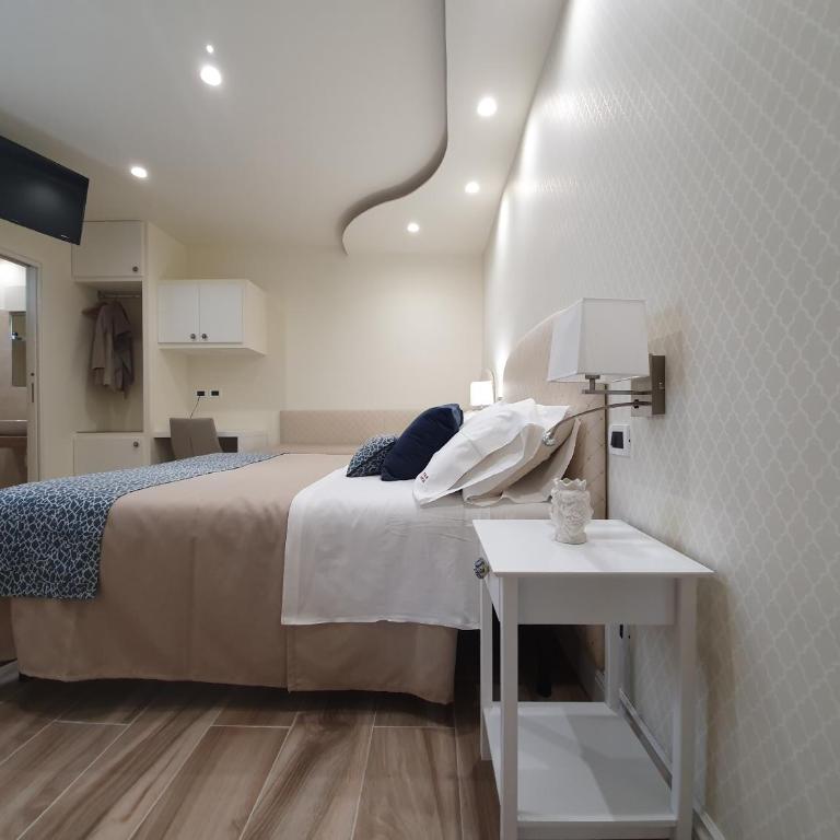Ines bed and breakfast - Camera Matrimoniale Standard - 9