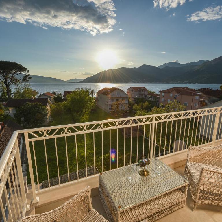 Sea Point Apart hotel Tivat - Three-Bedroom Apartment with Sea View - 23