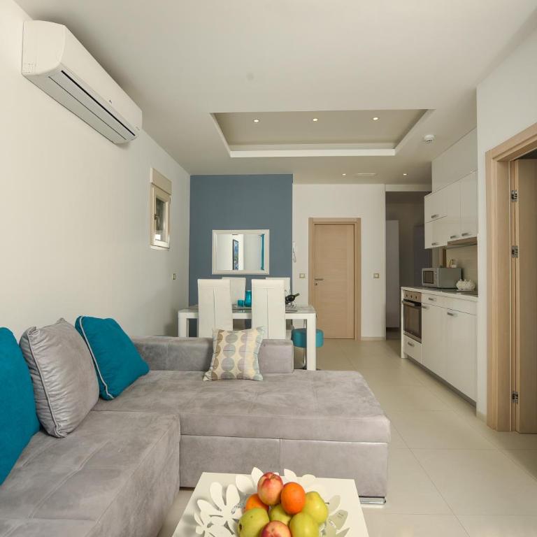 Sea Point Apart hotel Tivat - Two-Bedroom Apartment with Balcony and Sea View - 7