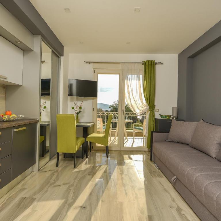 Sea Point Apart hotel Tivat - Studio with Balcony & Sea View - 3