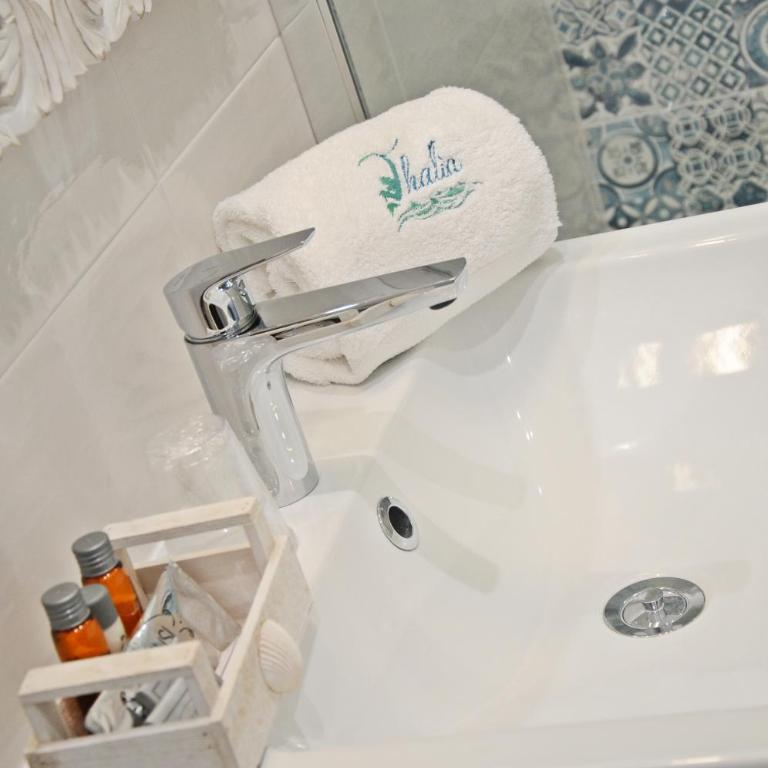 Thalìa Guest House Marzamemi - Double Room with Balcony and Sea View - 1