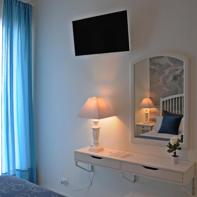 Thalìa Guest House Marzamemi - Double Room with Balcony and Sea View - 4