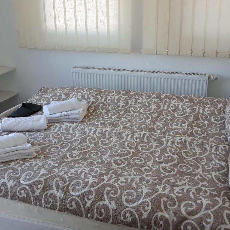 Apartments&Rooms Mido - Deluks Dvokrevetna Soba sa Bračnim Krevetom i Balkonom - 5