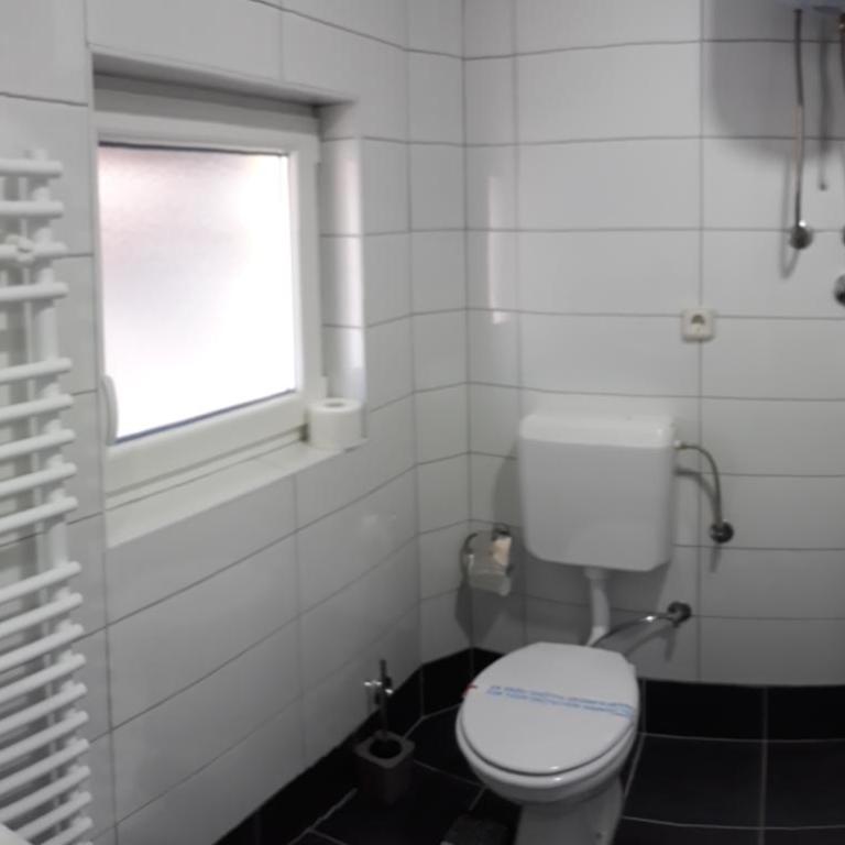 Apartments&Rooms Mido - Dvokrevetna Soba sa Bračnim Krevetom i Sopstvenim Kupatilom - 6
