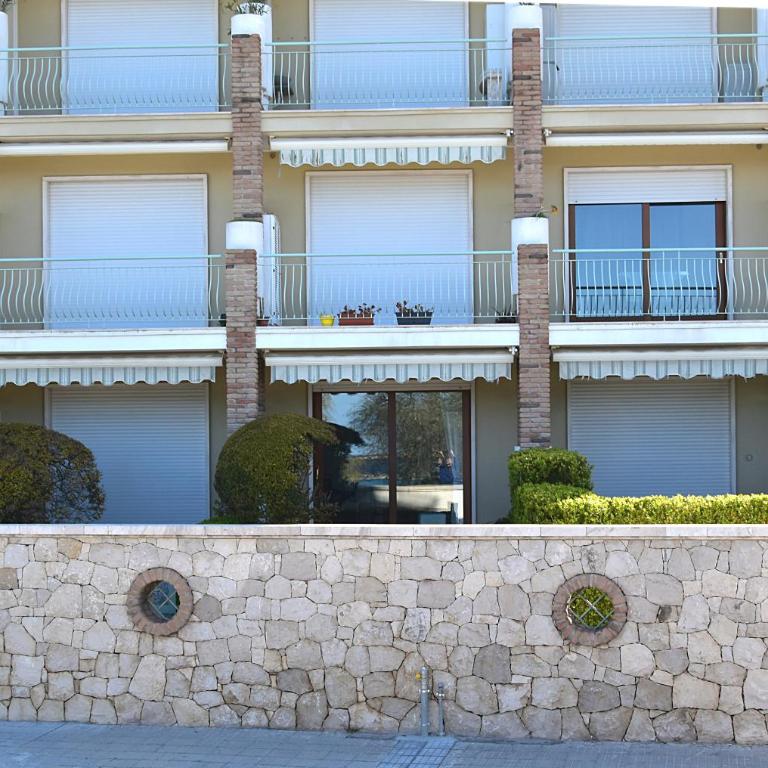 Beach-front boutique apartment Lido 113 - Apartment with Sea View - 26