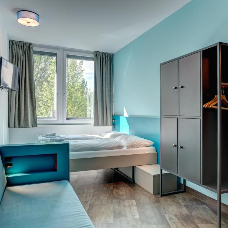 MEININGER Hotel München Olympiapark - Habitación de 5 camas - 1