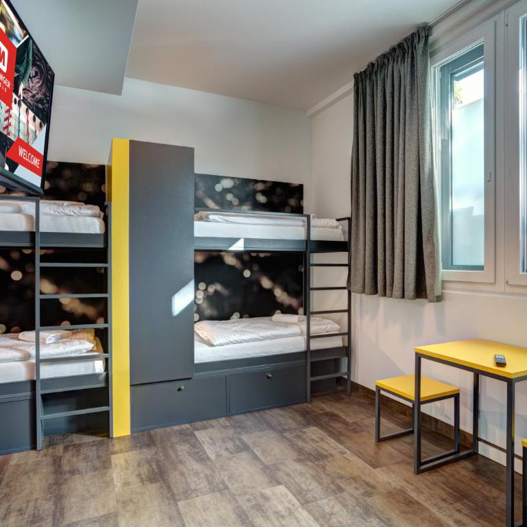 MEININGER Hotel München Olympiapark - Cama en habitación compartida mixta de 6 camas - 5