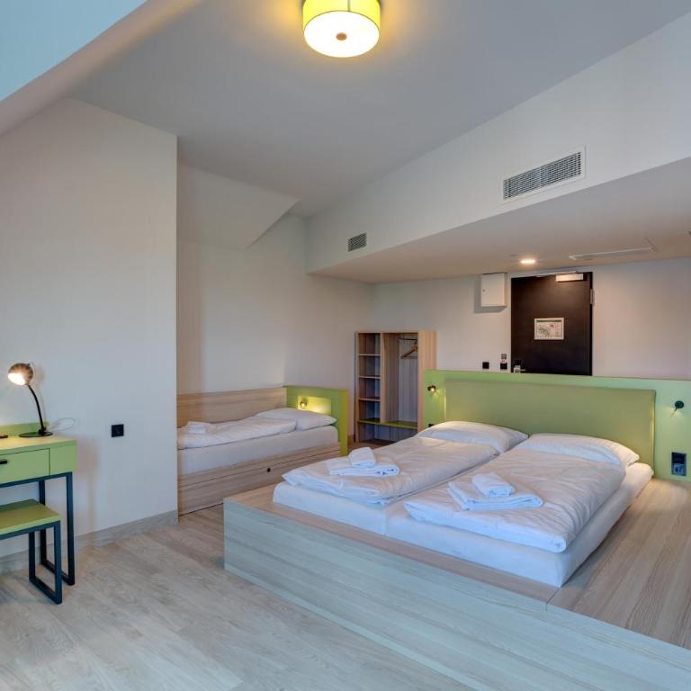 MEININGER Hotel München Olympiapark - Habitación Triple - 4