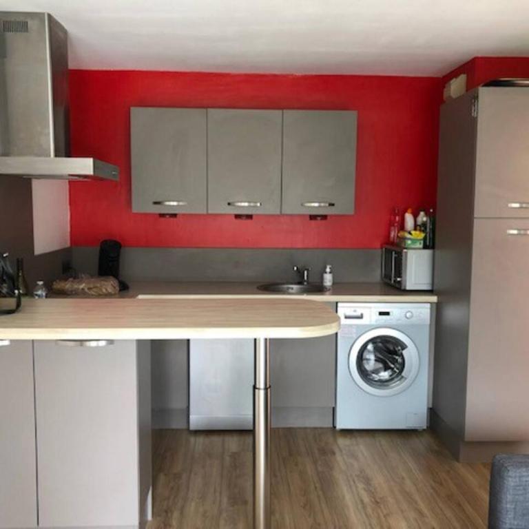 Joli 2P en Rez-de-jardin orienté SUD à 2 pas de la plage - Appartamento con 1 Camera da Letto - 2