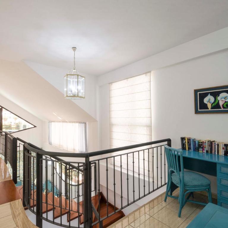 Sunshine Beach Villas - Villa - 23