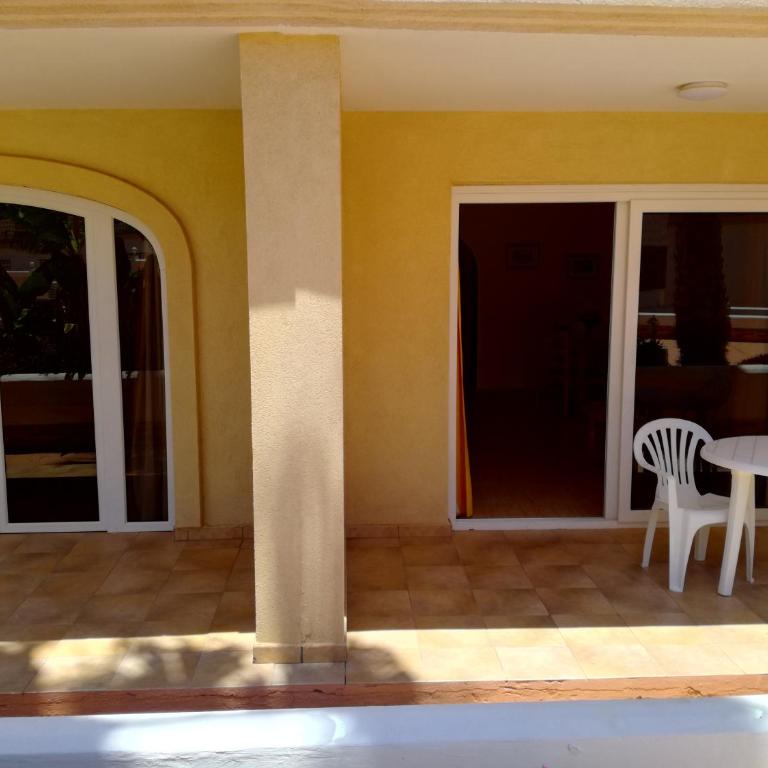 Apartamentos Parque Carolina - Apartamento con vistas a la piscina - 3