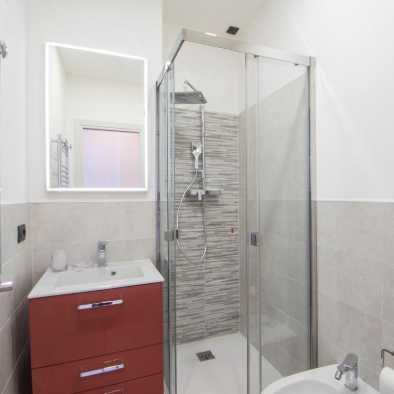 Gemini Suites Navona - Camera Deluxe - 12