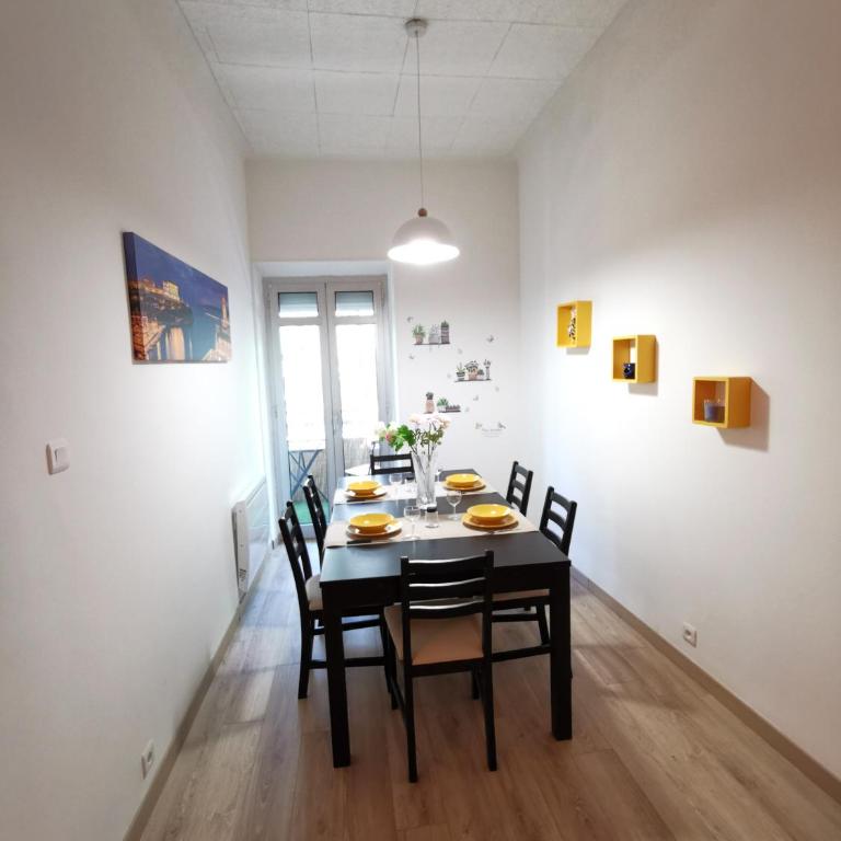 BEAU T3 NEUF PROCHE VIEUX-PORT A LA PLACE CORDERIE - Appartement 2 Chambres - 3