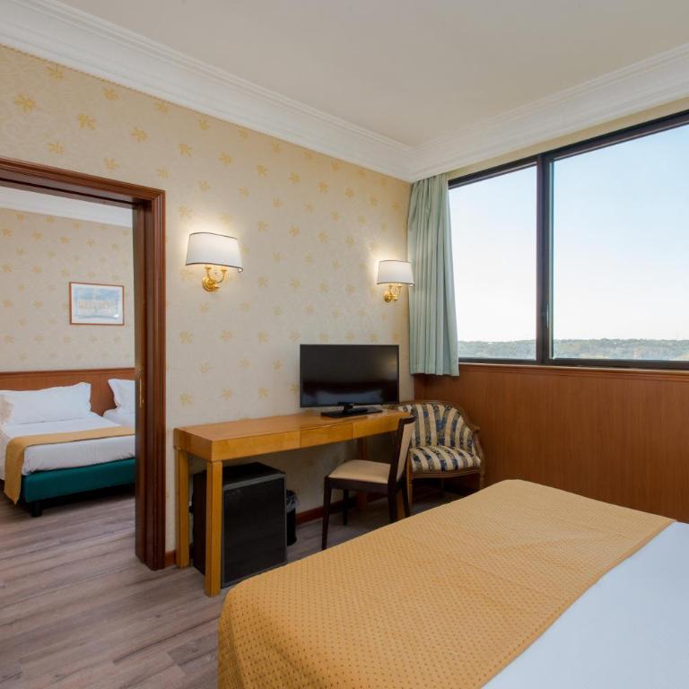 Hotel The Brand - Camera Quadrupla Standard - 1