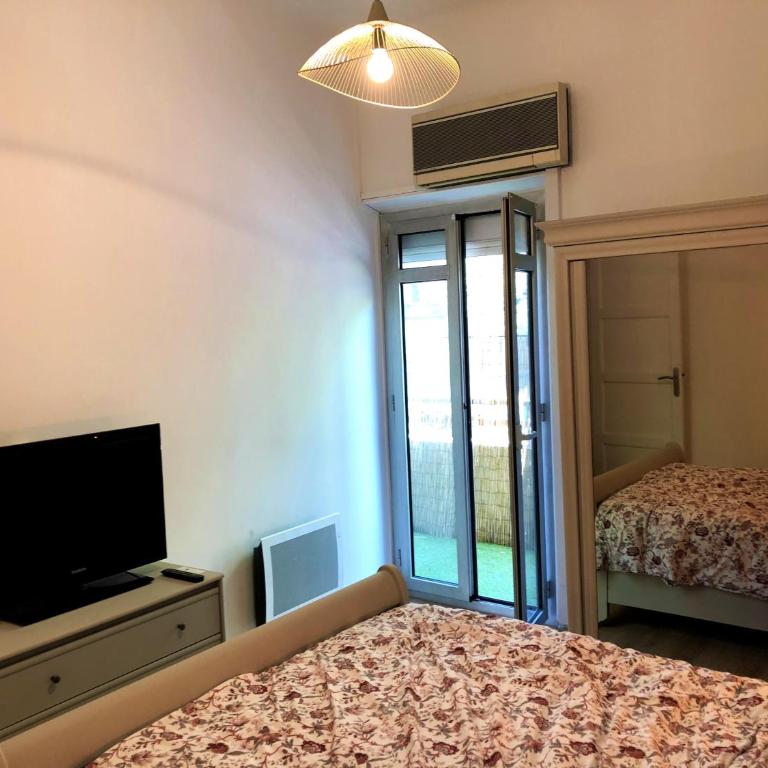 BEAU T3 NEUF PROCHE VIEUX-PORT A LA PLACE CORDERIE - Appartement 2 Chambres - 36
